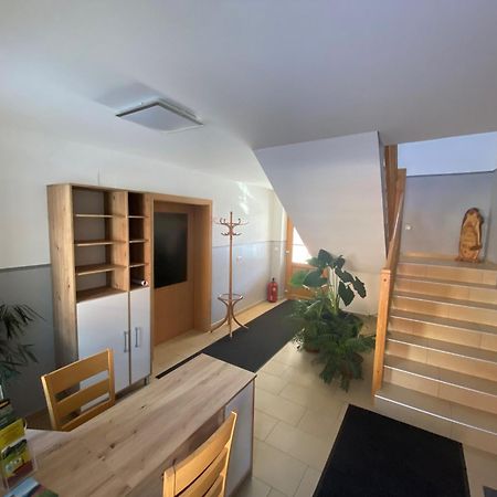 Privatzimmer Fam. Fuehrer Ottenschlag Exterior photo